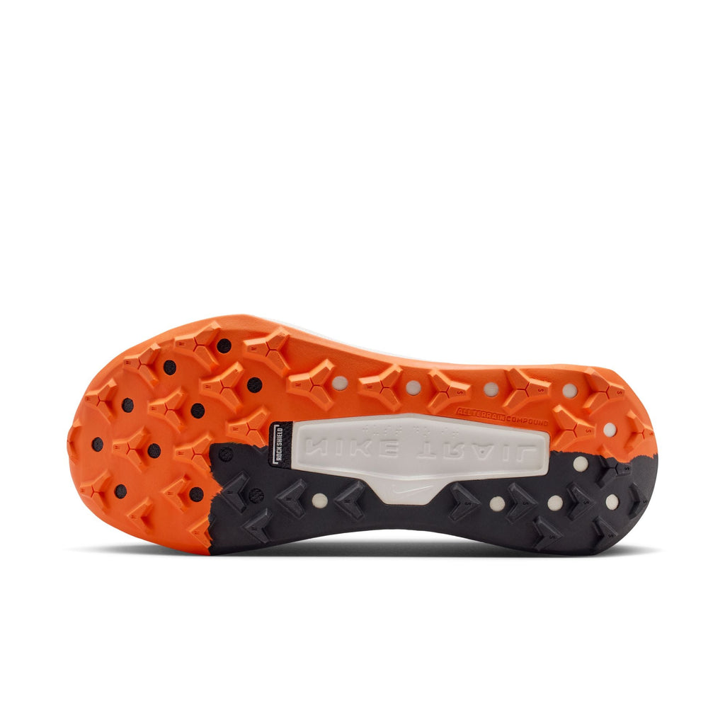 Women’s Wildhorse 10 (103 - Summit White/Black-Saftey Orange-Phantom)