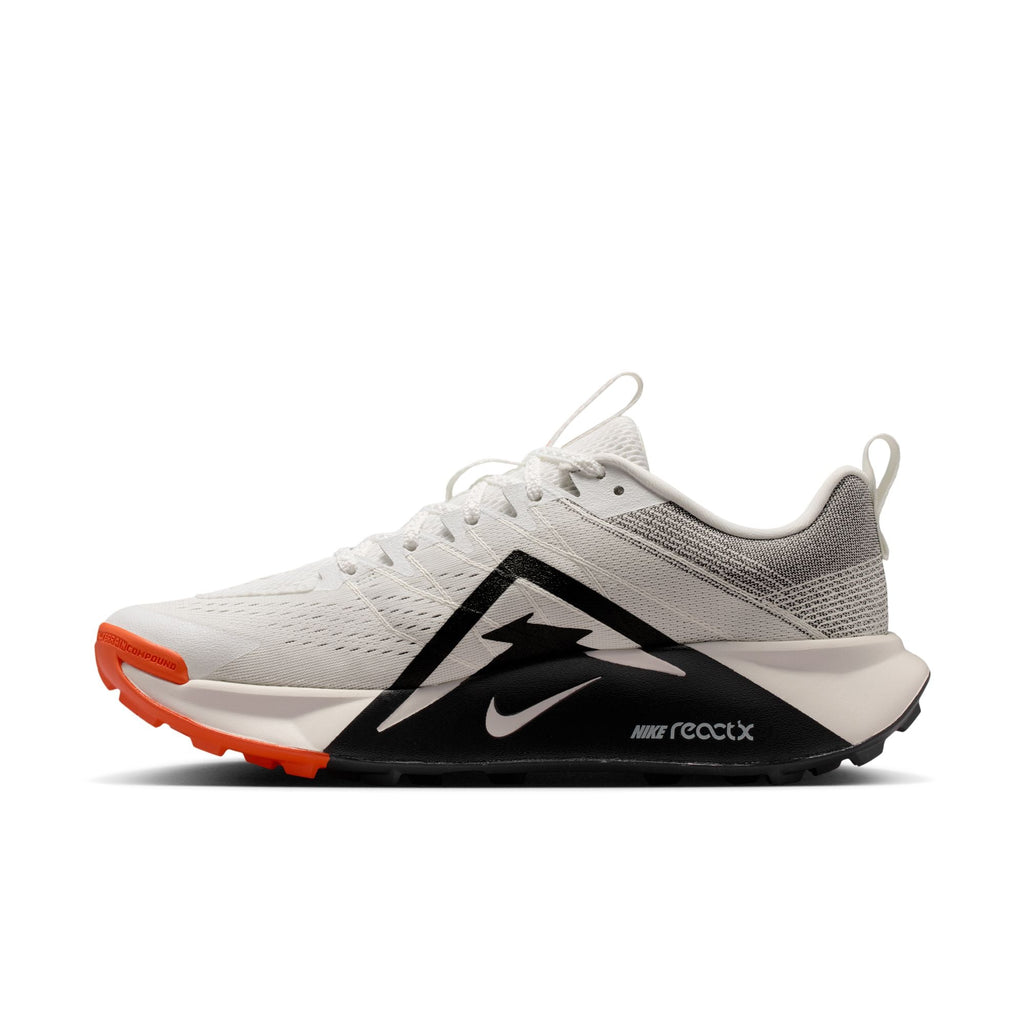Men’s Wildhorse 10 (103 - Summit White/Black-Saftey Orange-Phantom)