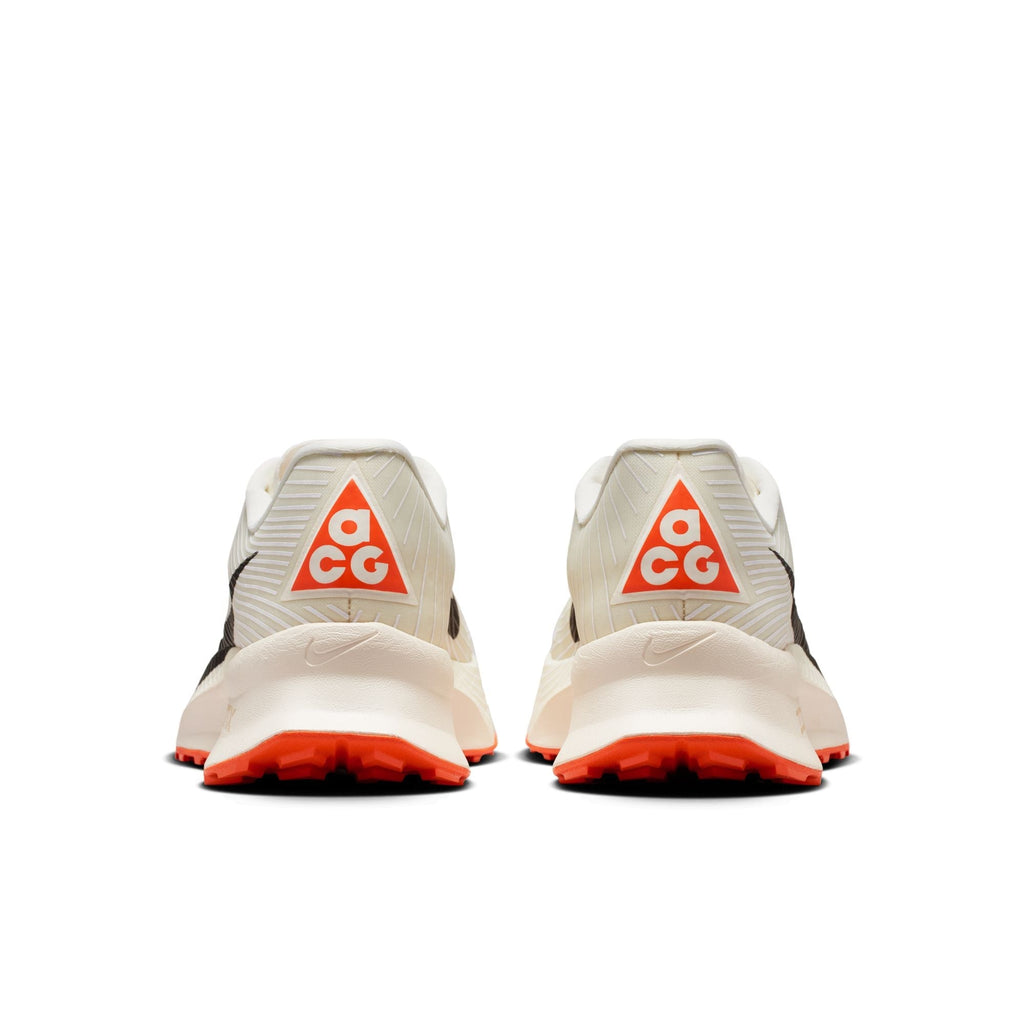 Men’s ACG Ultrafly Trail (101 - Sail/Black-White-Saftey Orange)
