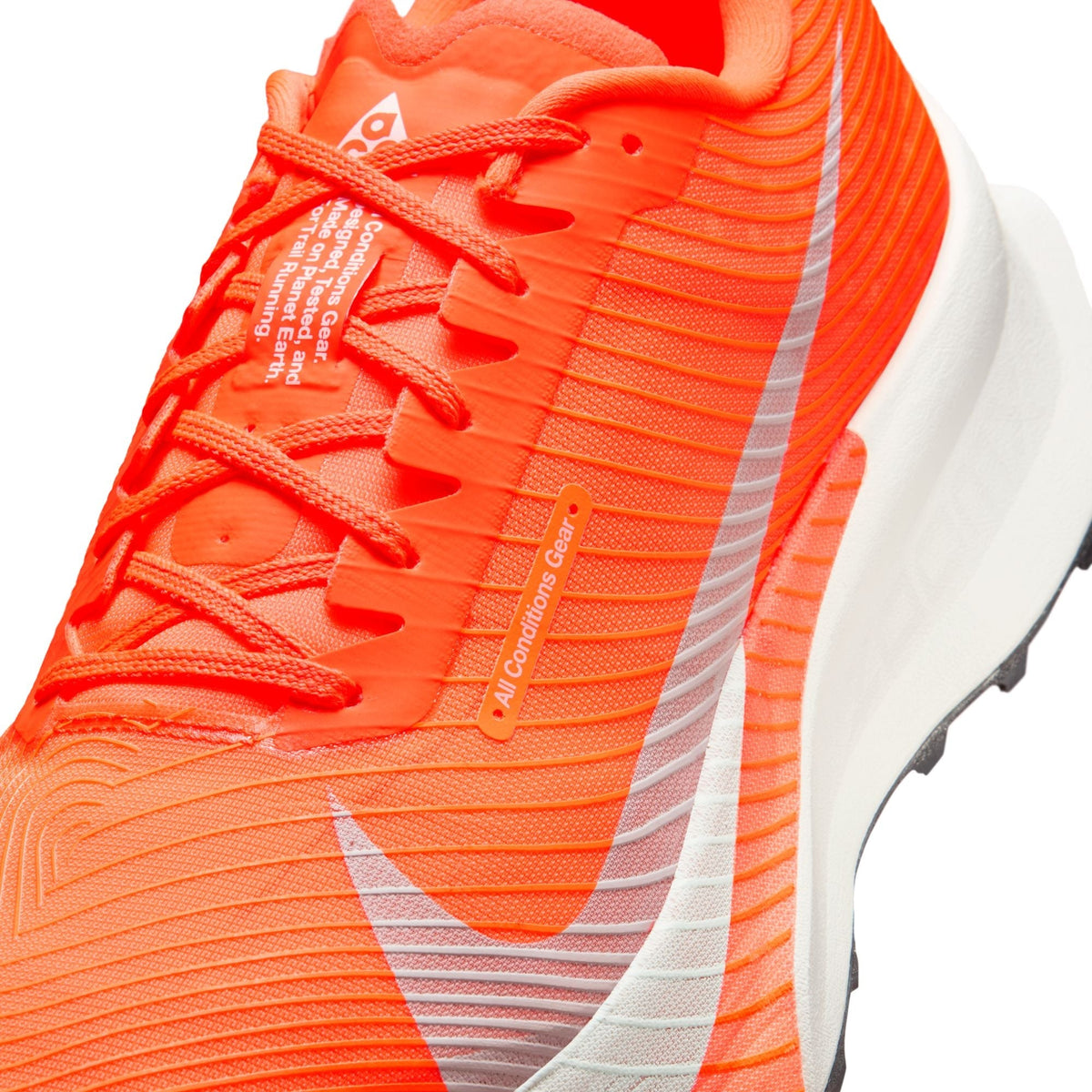 Men’s ACG Ultrafly Trail (801 - Hyper Crimson/White-Total Orange)
