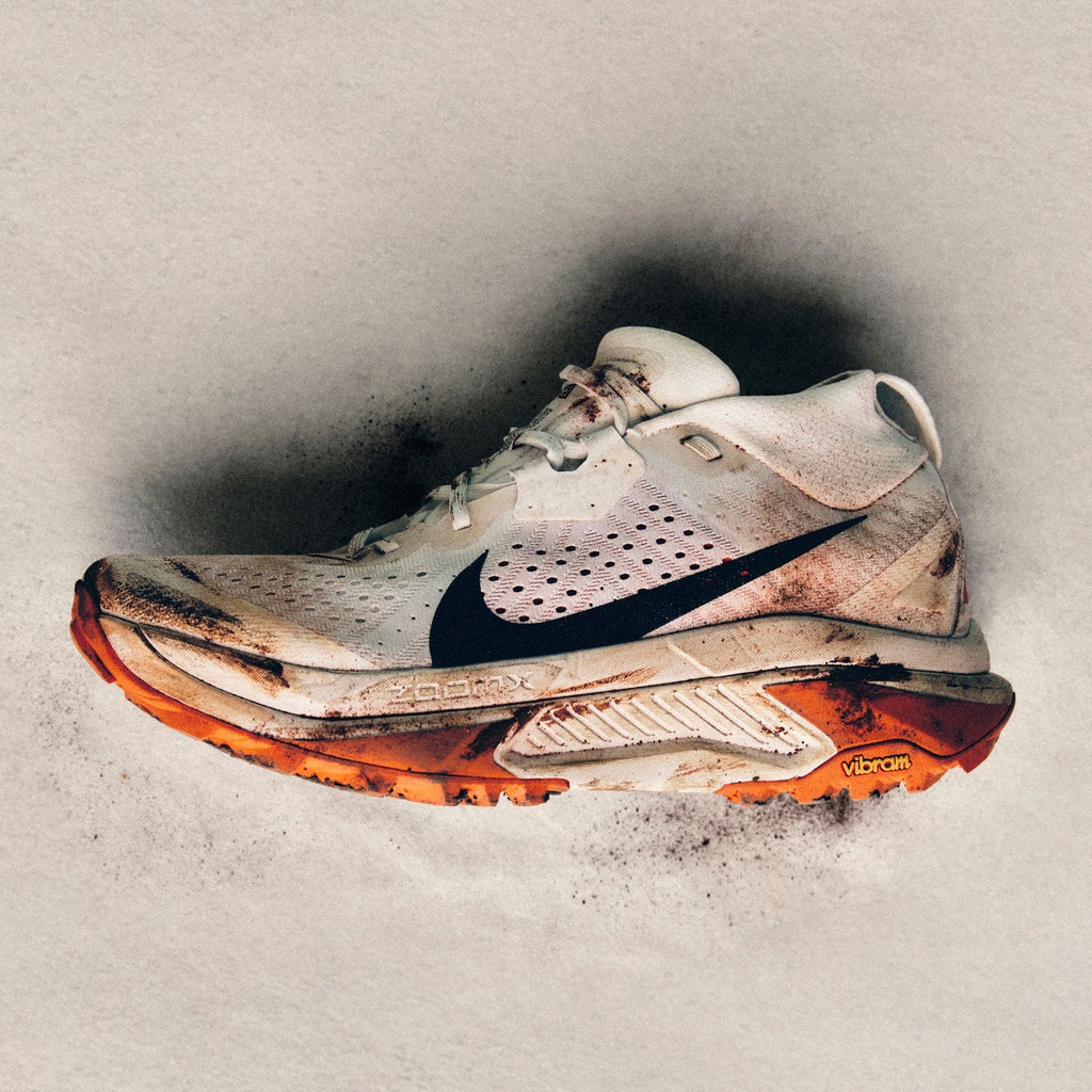 Women’s ACG Zegama Trail (103 - Summit White/Black-Phantom-Saftey Orange)