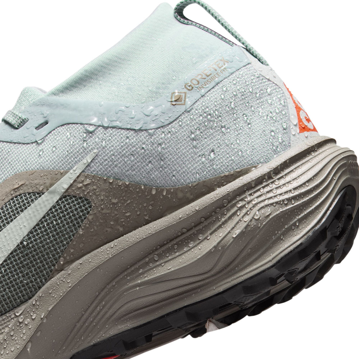 Women’s ACG Pegasus Trail GORE-TEX (002 - Light Silver/Light Silver-Light Army)